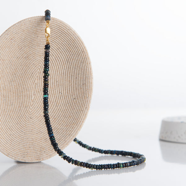 Collar ópalo negro
